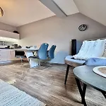 Marea Bulwar Portowy Apartamento *
