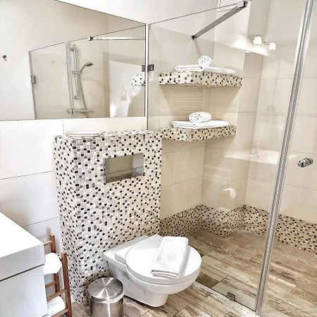 Marea Bulwar Portowy アパート