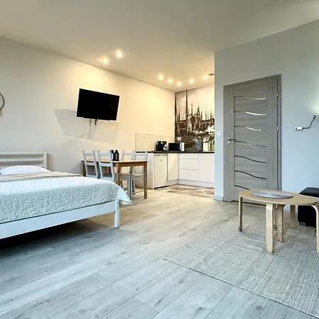 Marea Bulwar Portowy アパート ウストカ