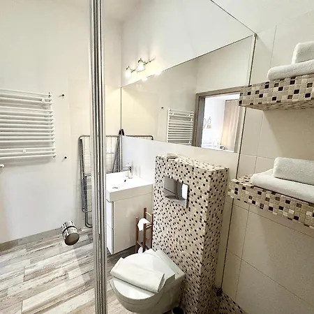 Marea Bulwar Portowy アパート