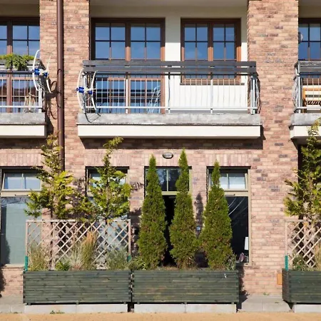 Marea Bulwar Portowy * ウストカ