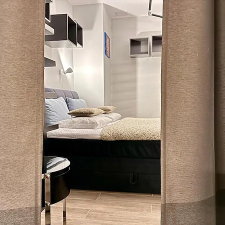 Marea Bulwar Portowy アパート