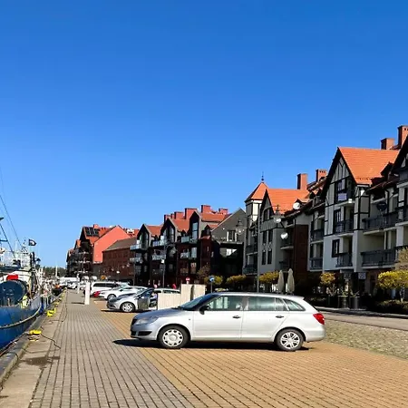 Marea Bulwar Portowy アパート