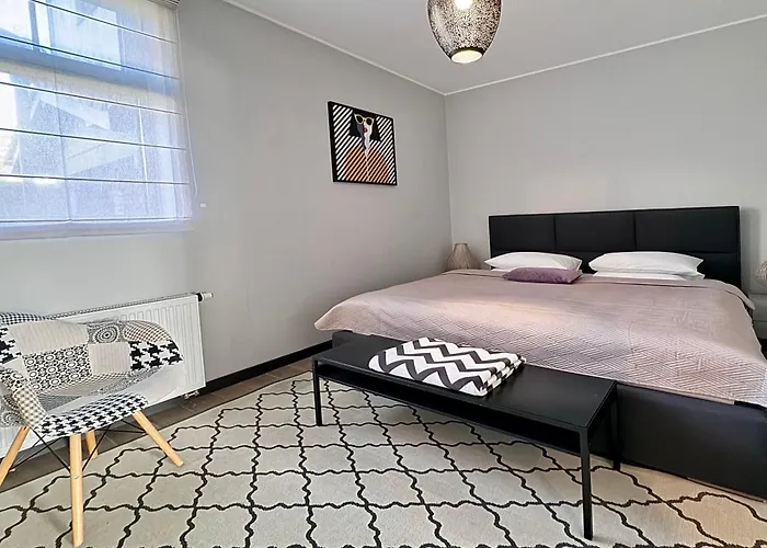 Marea Bulwar Portowy Устка